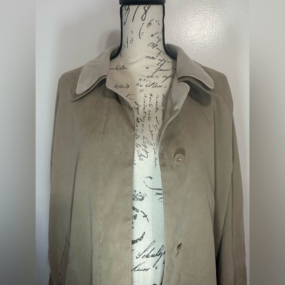 London Fog Limited Edition 3/4 Length Beige Trench Coat - Picture 2 of 16